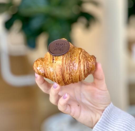 عکس کافه بیکری فلوریش 