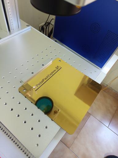 عکس حک لیزری چاپلین