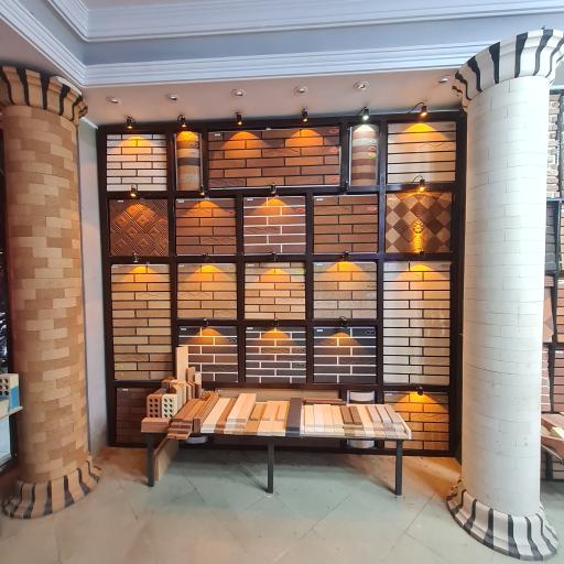 عکس دنیای آجر (آقای مرادی میدان خراسان)