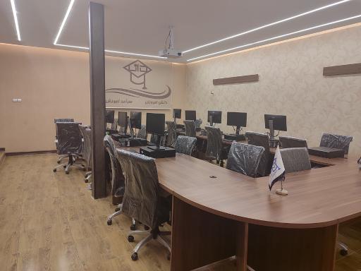 عکس آموزشگاه فنی و حرفه ای دانش افروزان 