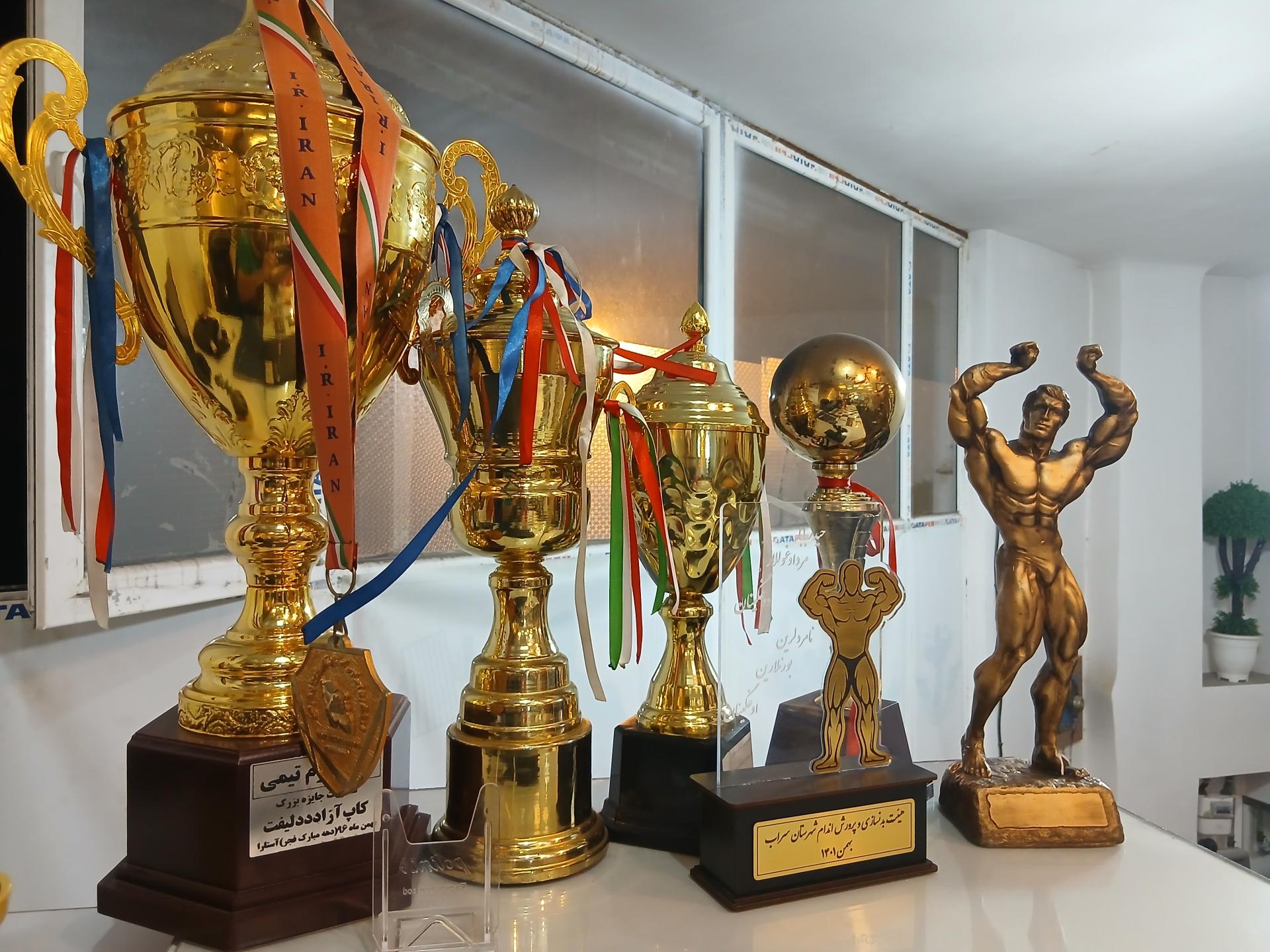 عکس باشگاه رویین تنان سراب 