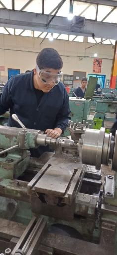 هنرستان فنی و حرفه ای سروش