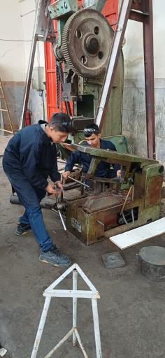 عکس هنرستان فنی و حرفه ای سروش