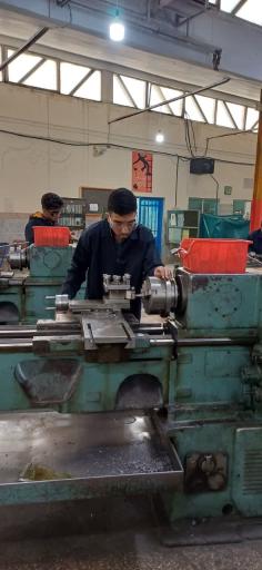 عکس هنرستان فنی و حرفه ای سروش