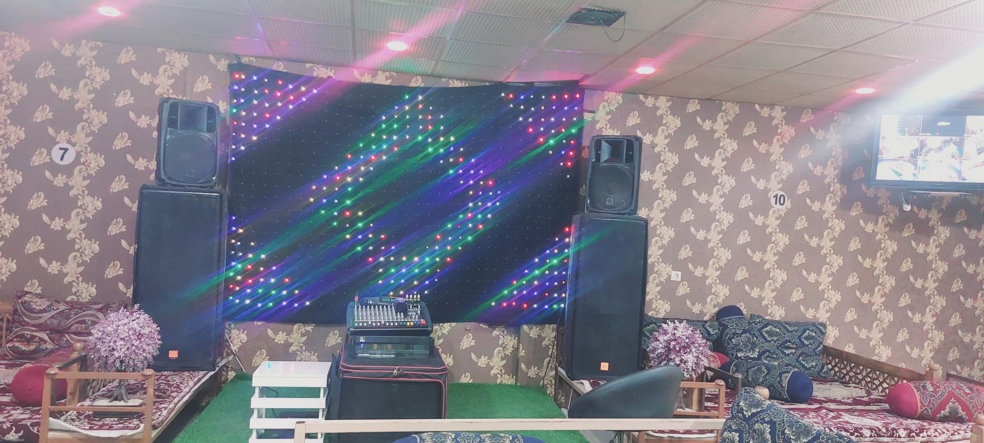 عکس سفره خانه سنتی یاس 