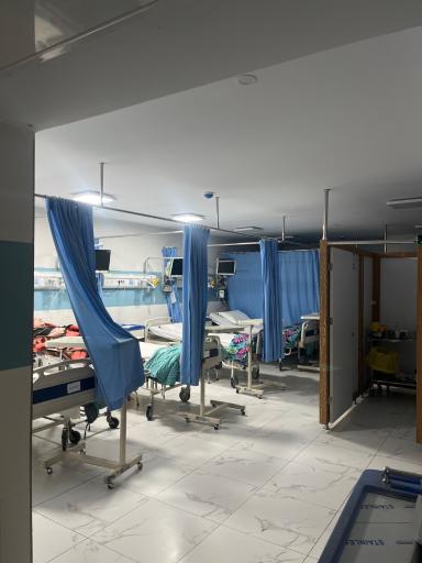 عکس بیمارستان توس