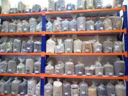 عکس عطاری باستانی