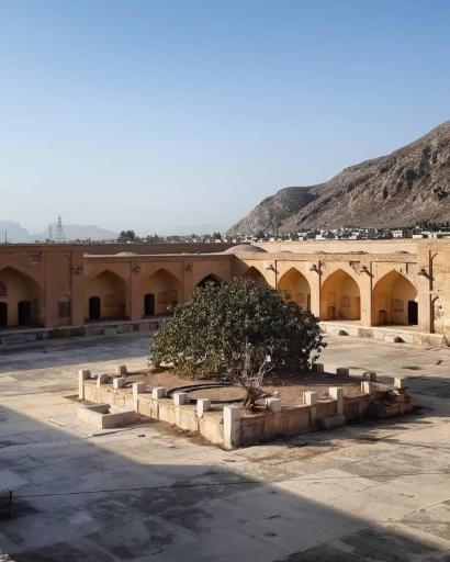عکس کاروانسرای قدیمی مهیار