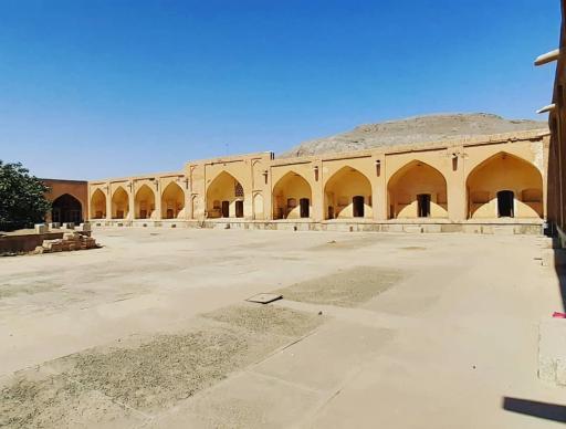 کاروانسرای قدیمی مهیار
