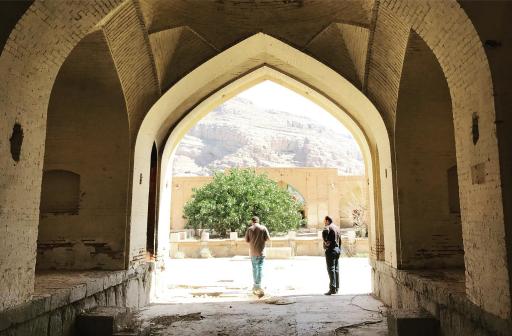 عکس کاروانسرای قدیمی مهیار