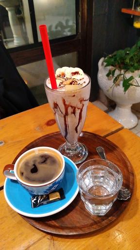 عکس کافه دنج