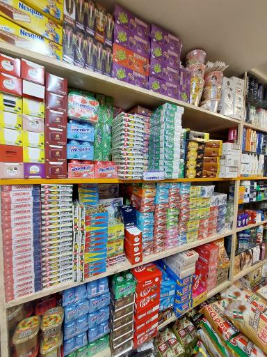 عکس فروشگاه دخیلی اطمینان (غذایی بهداشتی وارداتی )