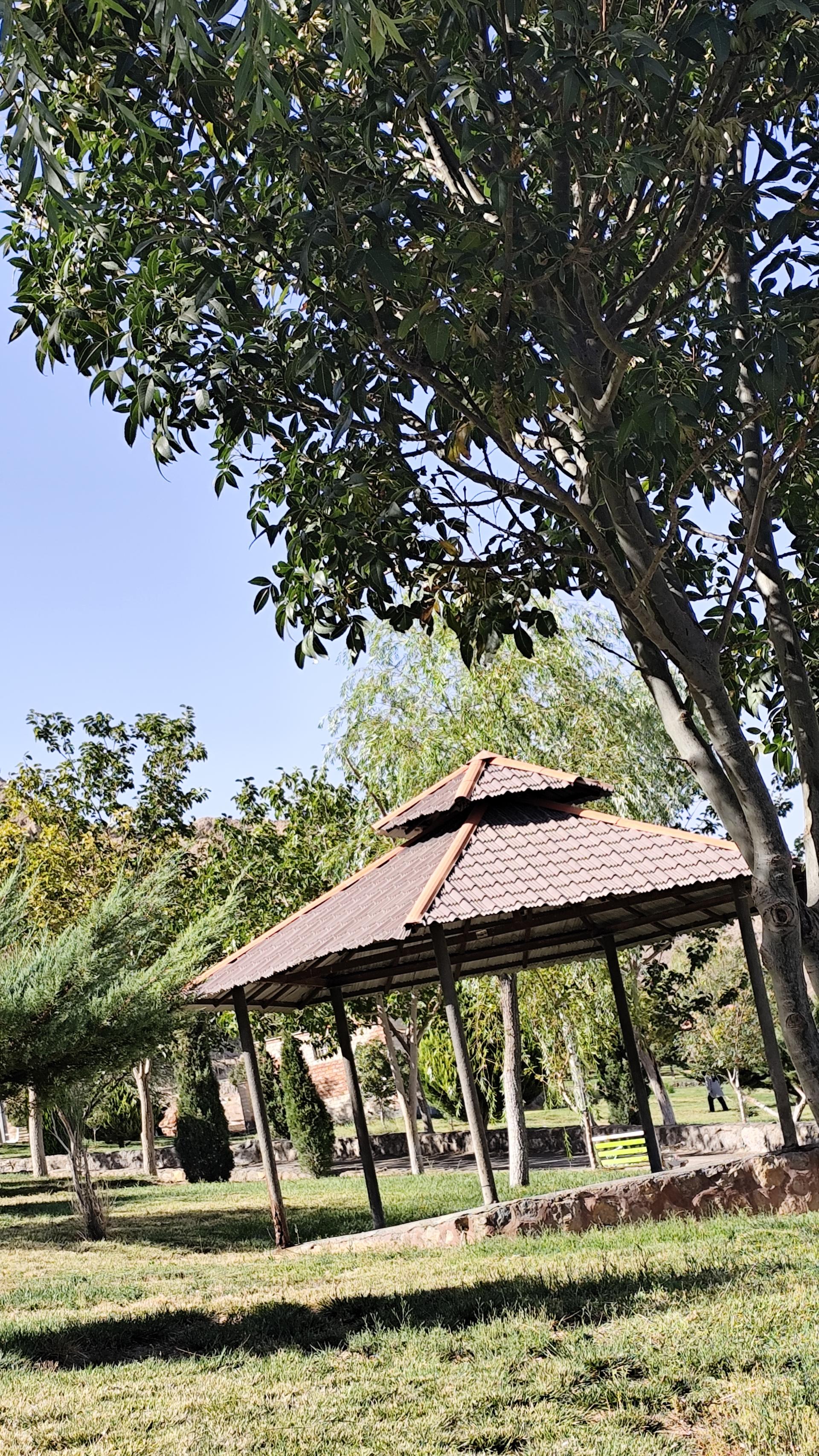 عکس پارک کوهستانی آبشار