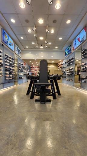 نمایندگی اسکچرز شعبه گیشا