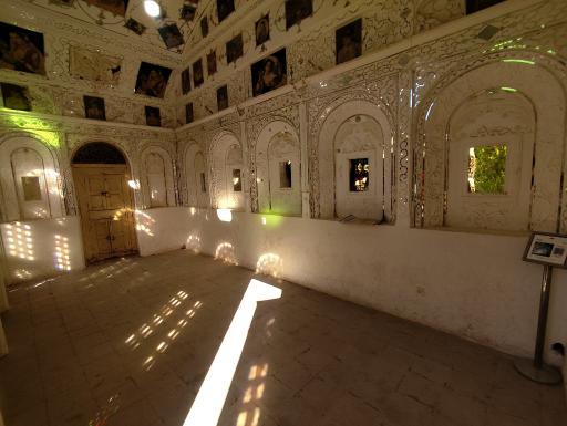 عکس خانه لاری ها