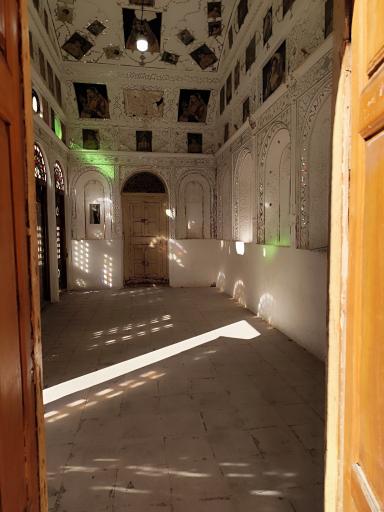 عکس خانه لاری ها