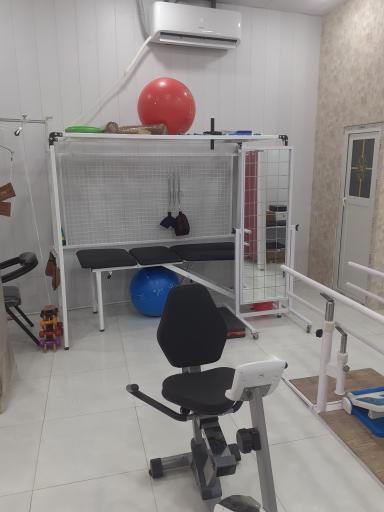 عکس کلینیک فیزیوتراپی بهار