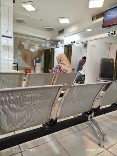 عکس آزمایشگاه دکتر دبیری