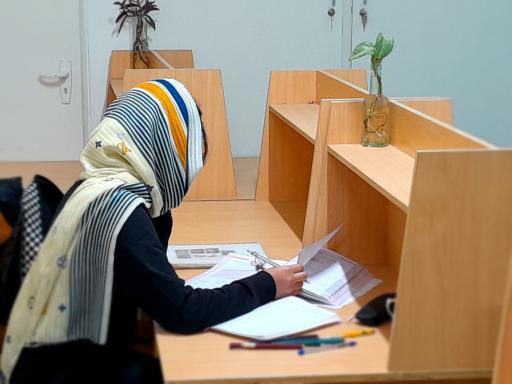 عکس آموزشگاه علمی و سالن مطالعه دخترانه خالقی