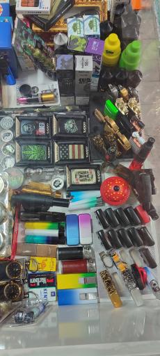 عکس دخانیات تاکسوس 