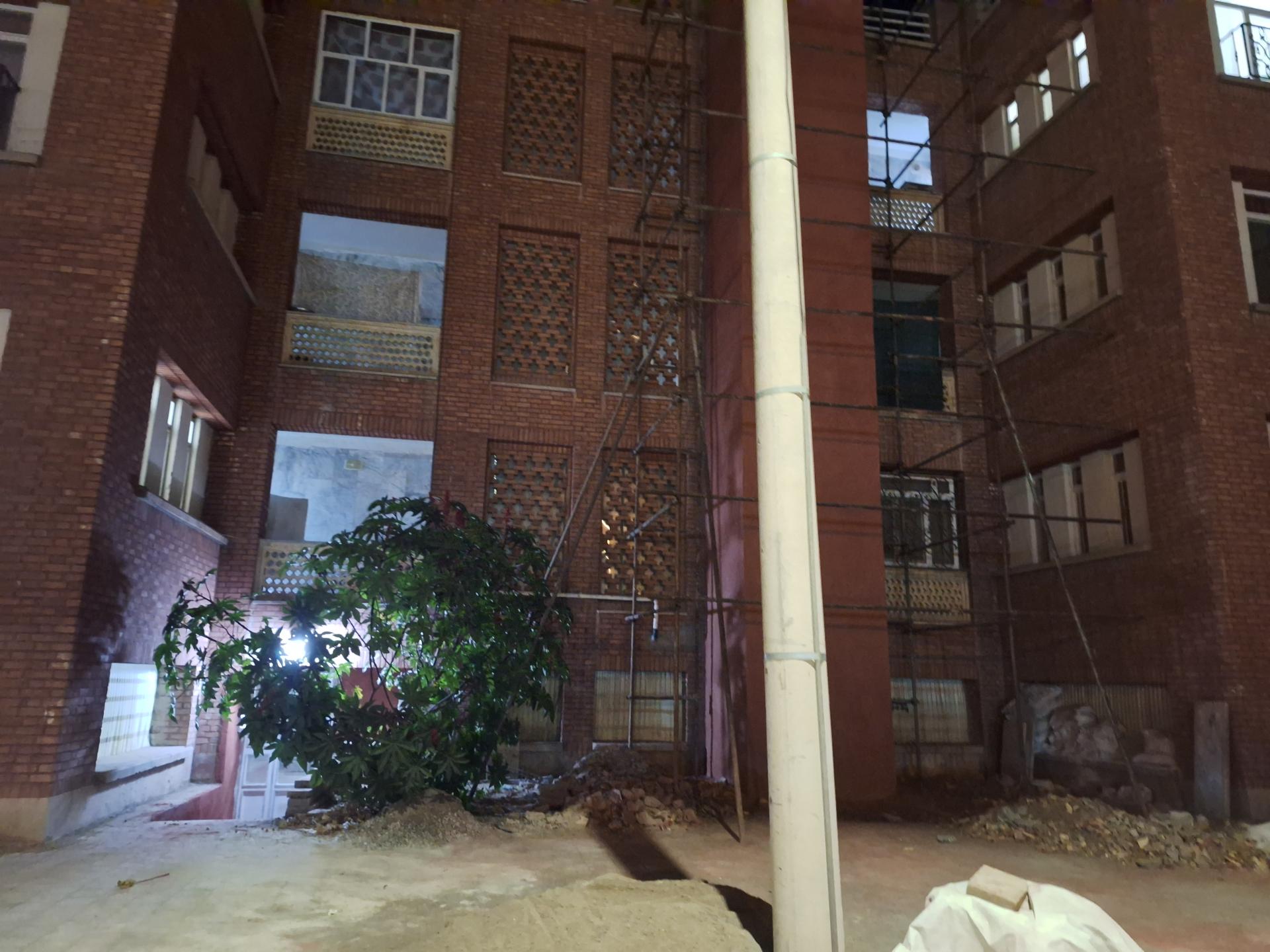 عکس مجتمع یاس ۳