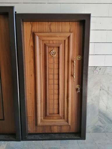 عکس ایمن درب پارس