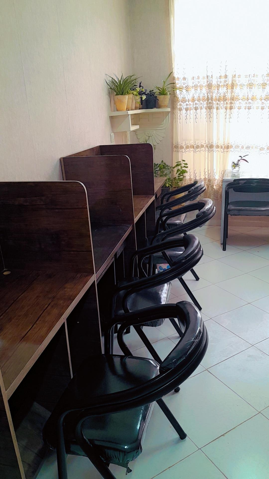 عکس آموزشگاه علمی و سالن مطالعه دخترانه خالقی