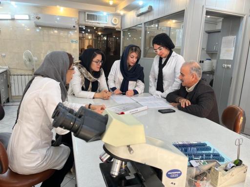 عکس آزمایشگاه  ژنتیک اصفهان