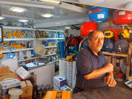 عکس فروشگاه جهانخواهان بورس انواع الکترومتور پمپ آب شناور