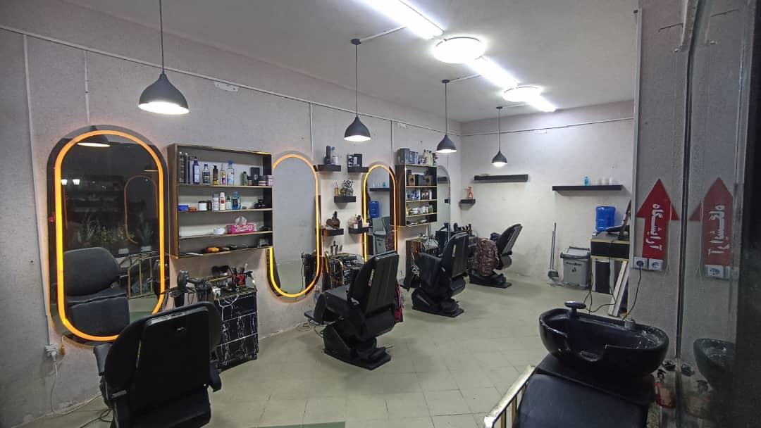 عکس آرایشگاه مردانه موکات