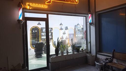 آرایشگاه مردانه موکات