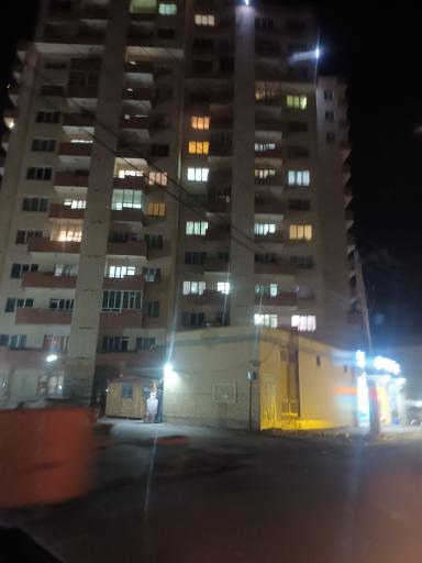 عکس برج دوقلو بهاران سراب