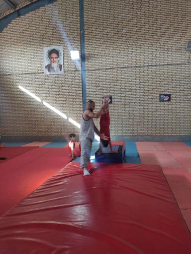 عکس سالن ورزشی ژیمناستیک