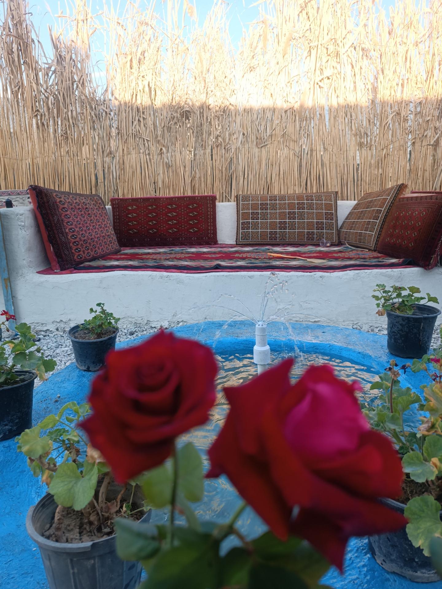 عکس سرای سنتی رهام