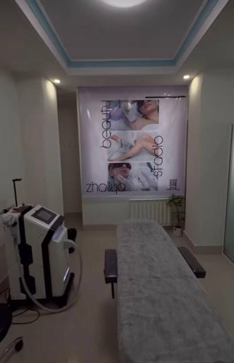 عکس کلینیک زیبایی ژالیا