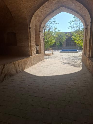 عکس کاروانسرای حاج کمال