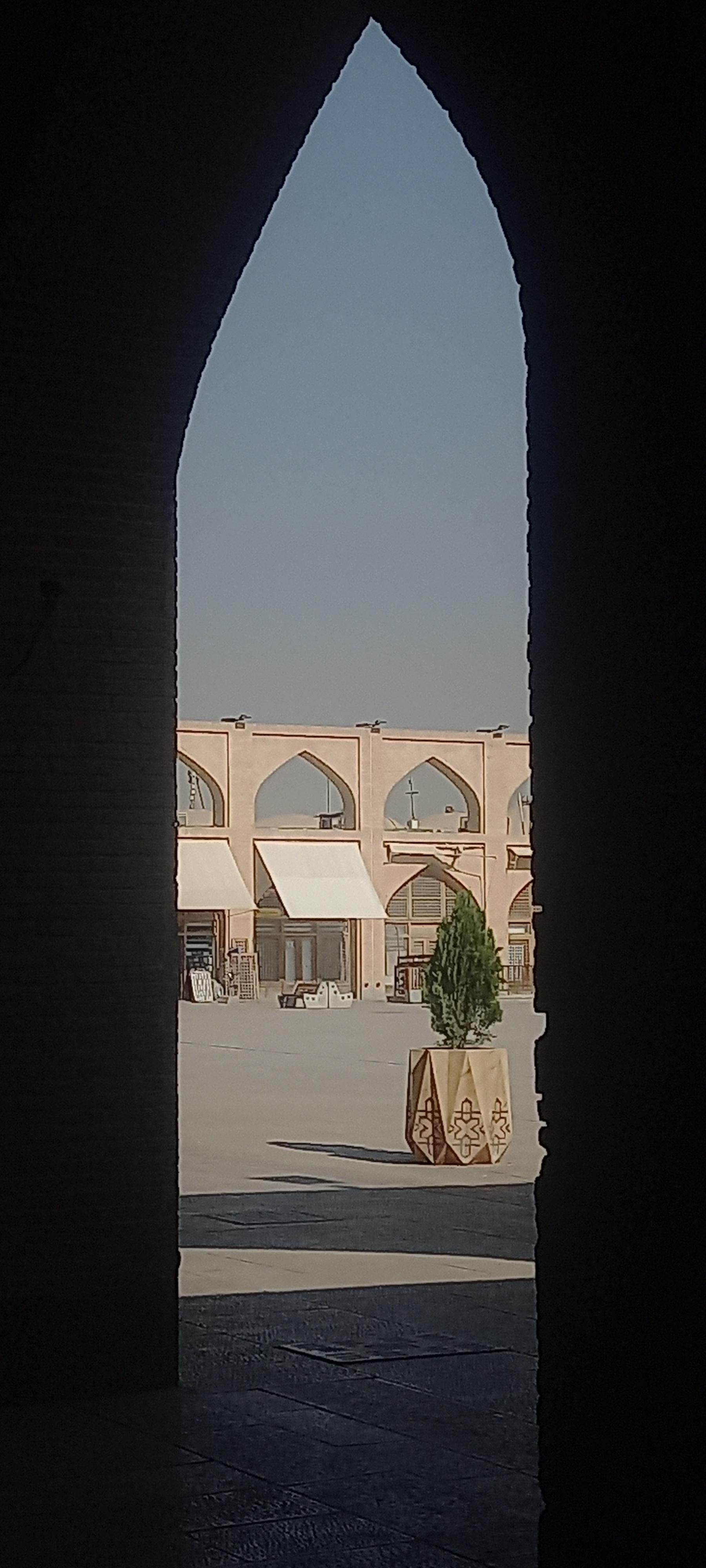 عکس میدان امام علی (ولیعصر)