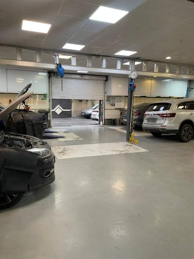 عکس نمایندگی رنو شاه پری