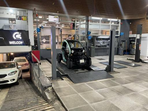 عکس نمایندگی رنو شاه پری