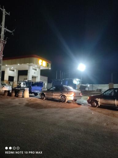عکس جایگاه بنزین یاس