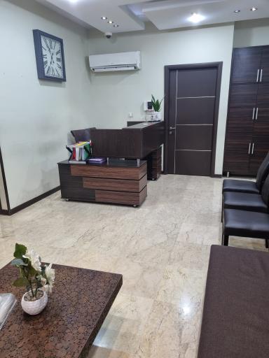 دکتر امیربهتاش امیری متخصص اطفال