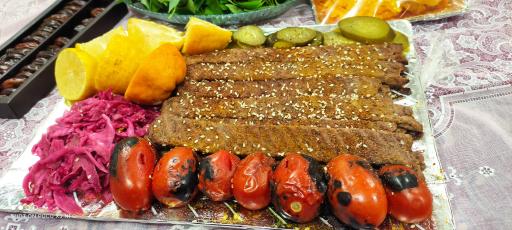 طباخی و تهیه غذای ریحون