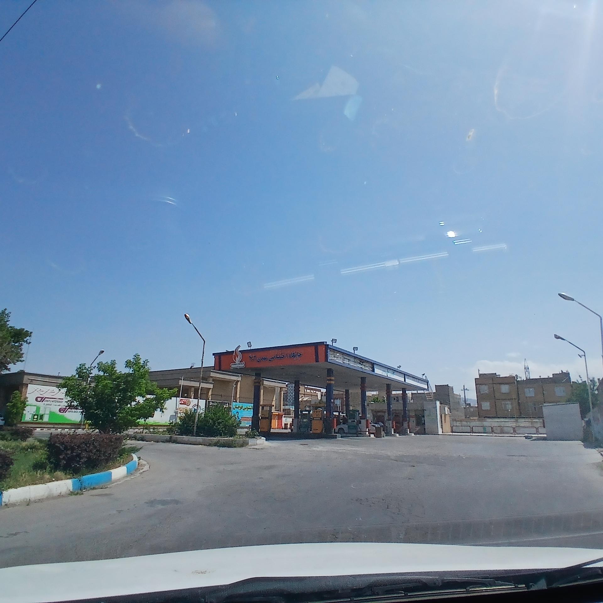 عکس جایگاه اختصاصی مهدی 402 (بنزین و گازوئیل)