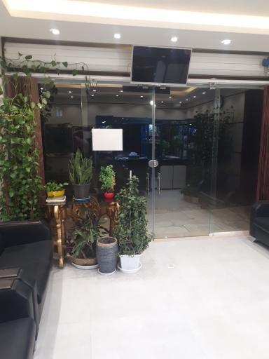 عکس آرایشگاه مردانه پرستو 