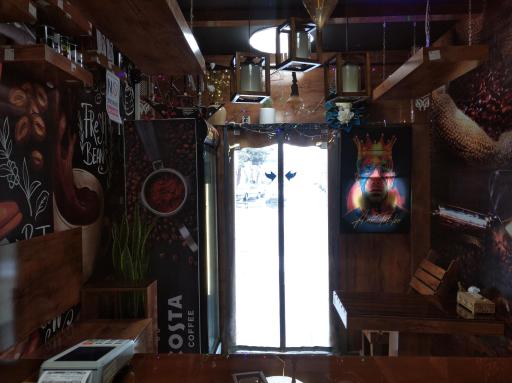 عکس کافه شاد