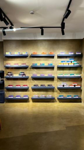 عکس کیوسک اسموک فروشگاه تخصصی IQOS