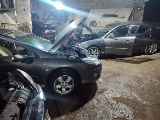 عکس تعمیرگاه شبانه روزی تکنیک