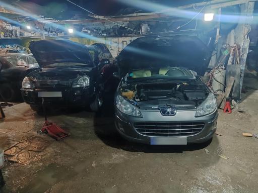 عکس تعمیرگاه شبانه روزی تکنیک