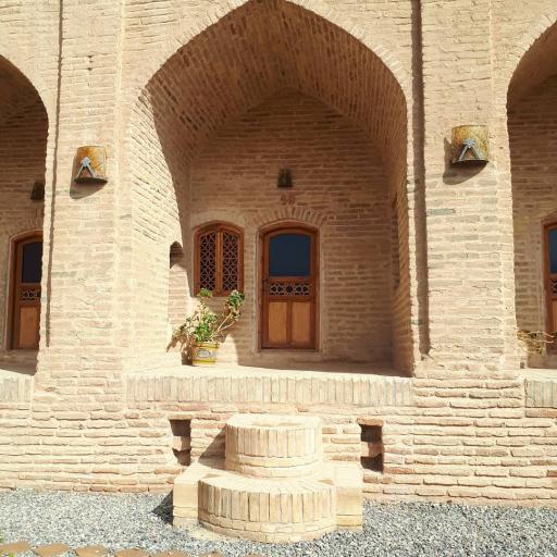 عکس کاروانسرای شاه عباسی کوهپایه