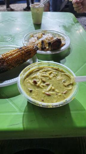 عکس کلبه سیب زمینی و بلال عمو حسین